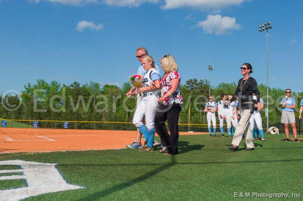 Softball Seniors 041.jpg